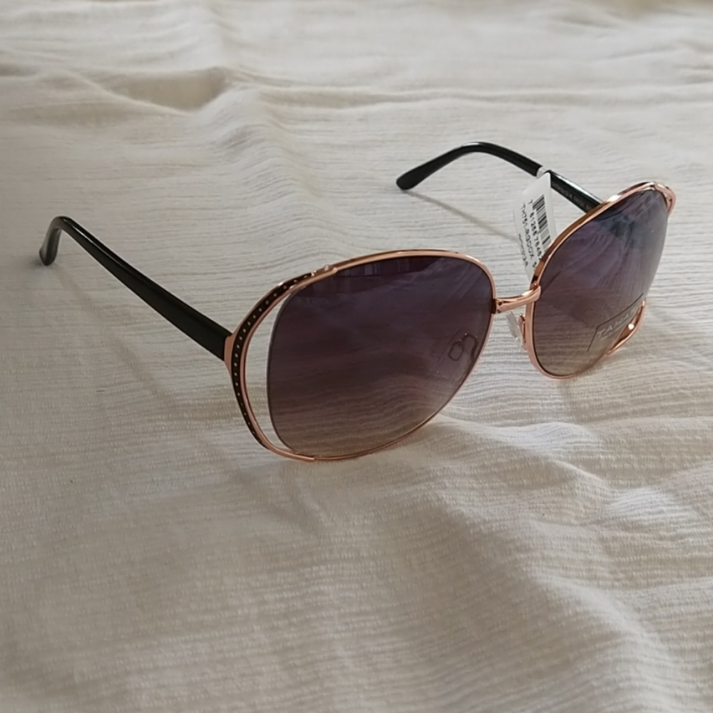 NWT Tahari TH751 Sunglasses Rose Gold & Onyx